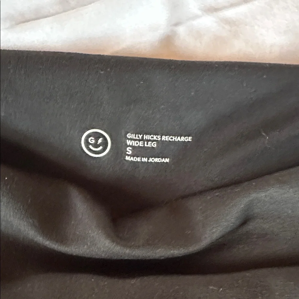 Gilly Hicks Black Wide Leg Pants - Picture 2 of 4